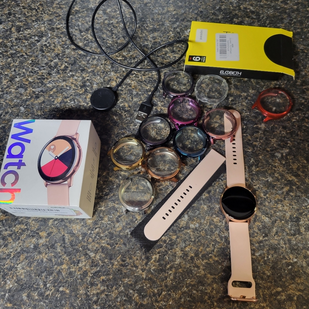 Samsung Galaxy Watch Active with accessories